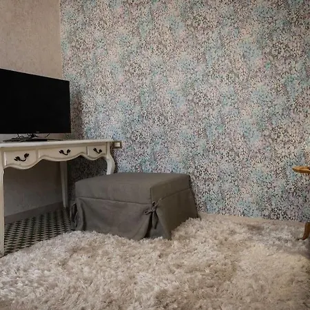Apartment Merulana Penthouse: 5 Minutes Walk From Colosseum